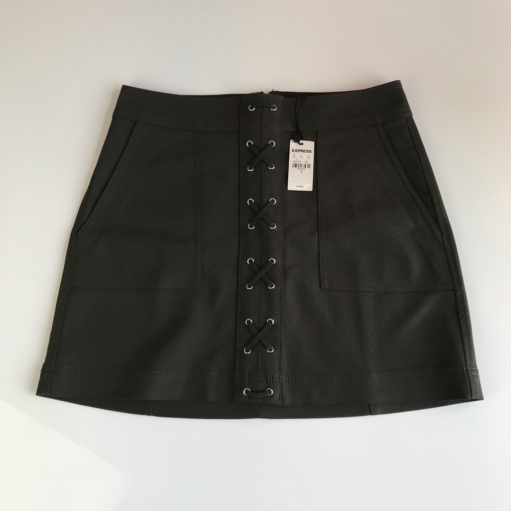 Express green skirt size 2